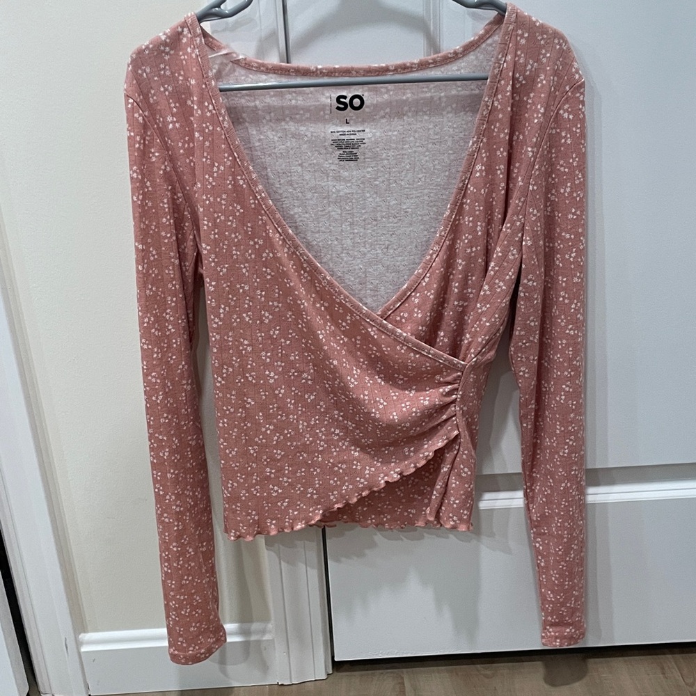 SO Women's Blush Pink Floral Long Sleeve Wrap Top